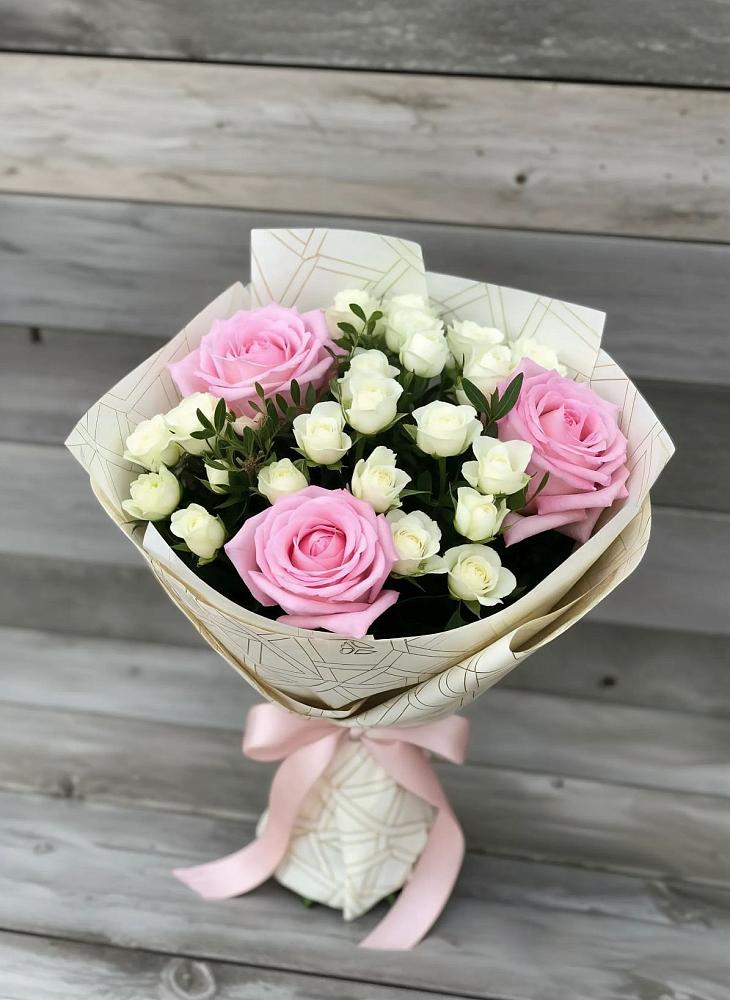 Букет цветов из: Розы в Суземке