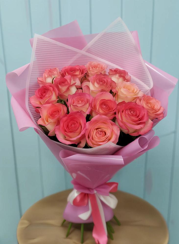 Букет 15 Розовых роз Равель в Суземке