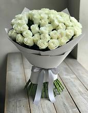 Букет 35 Белых роз в Суземке
