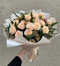 Букет Кремовые розы Латте в Суземке