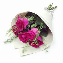 Букет цветов из:  Розы в Суземке