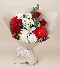 Букет цветов из:  Розы, Хризантемы, Герберы и Лилии в Суземке