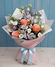 Букет цветов из:  Лизиантусы, Розы, Альстромерии и Гипсофила в Суземке