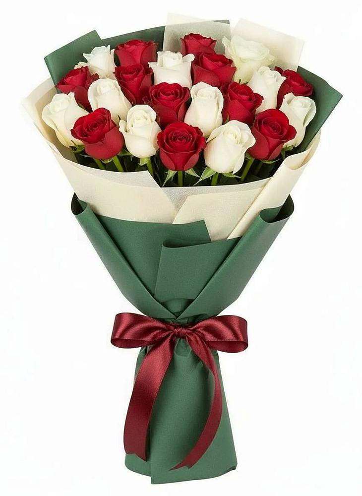 Букет Микс из красных и белых роз в Суземке
