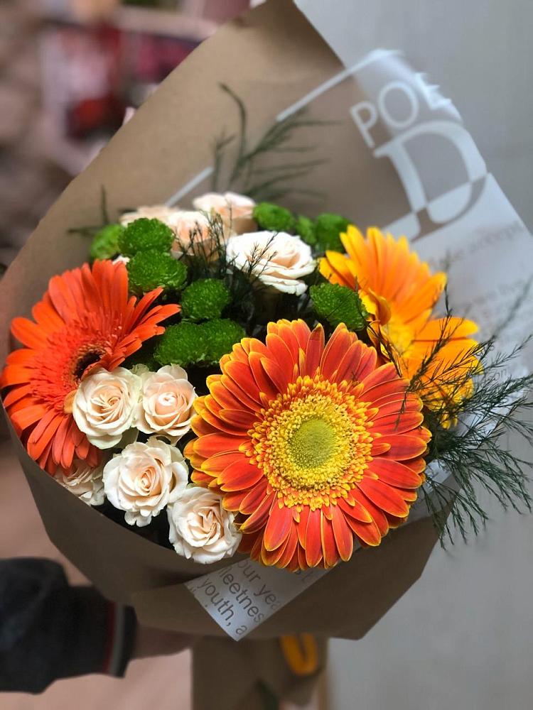 Букет цветов из: Герберы, Хризантемы и Розы в Суземке
