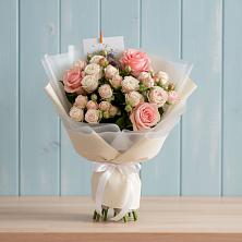 Букет цветов из:  Розы в Суземке