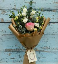 Букет цветов из:  Розы и Лизиантусы в Суземке