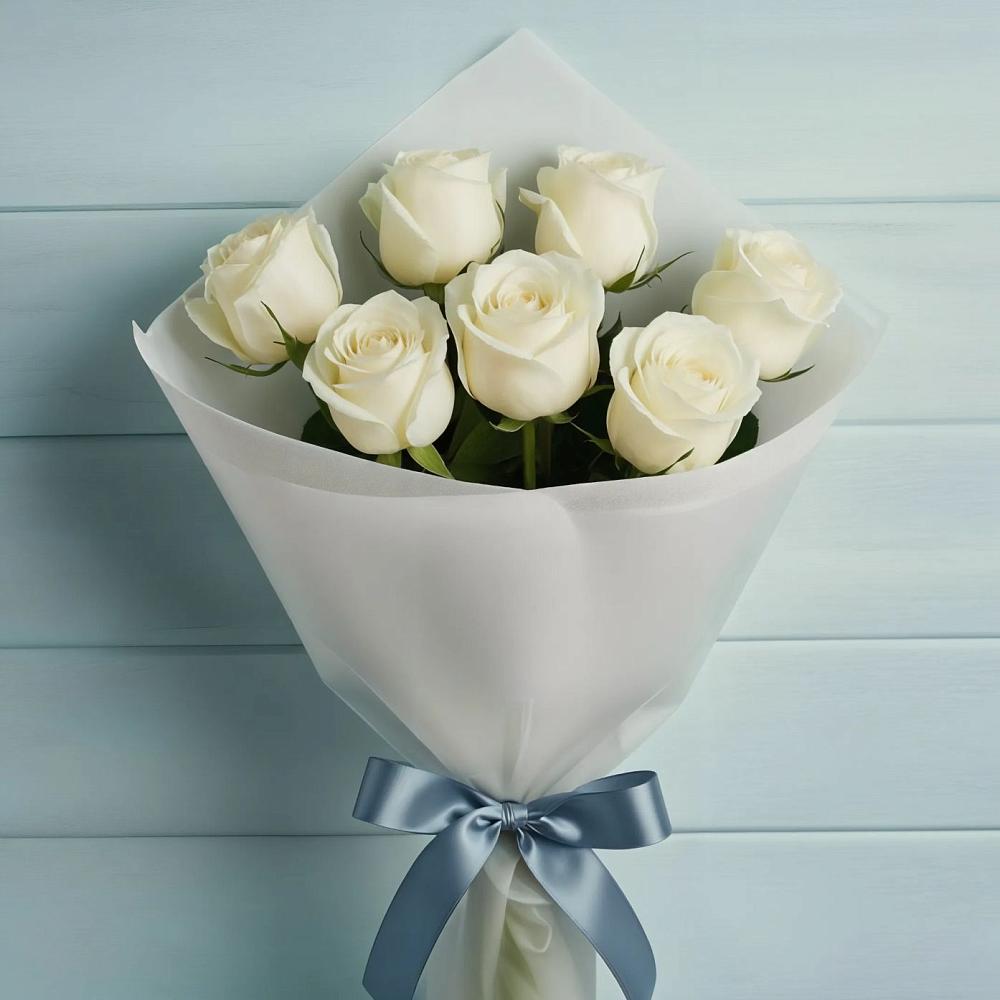 Букет 7 Белых роз Эдлесс Лав в Суземке