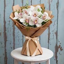 Букет цветов из:  Орхидеи и Розы в Суземке